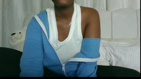 Snapshot of domecesy chatting on September 14, 10:09 pm Amarie noels online show from September 14, 10:09 pm
