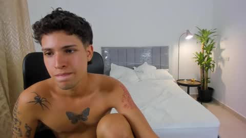 Snapshot of domi_master chatting on February 18, 1:43 am MASTER online show from February 18, 1:43 am