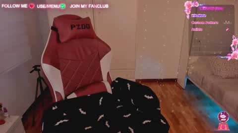 Snapshot of domina_deivis chatting on January 25, 8:53 am I WILL BE BACK ON WEDNESDAY DECEMBER 4 0100AM COLOMBIA TIME    online show from January 25, 8:53 am
