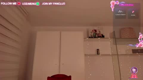Snapshot of domina_deivis chatting on January 27, 6:09 am I WILL BE BACK ON WEDNESDAY DECEMBER 4 0100AM COLOMBIA TIME    online show from January 27, 6:09 am