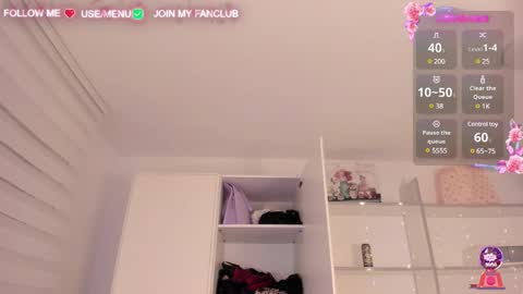 Snapshot of domina_deivis chatting on February 7, 6:35 am I WILL BE BACK ON WEDNESDAY DECEMBER 4 0100AM COLOMBIA TIME    online show from February 7, 6:35 am