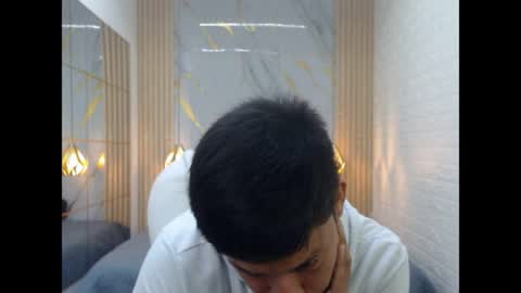 Snapshot of dominantboy4 chatting on April 18, 3:32 am domi online show from April 18, 3:32 am
