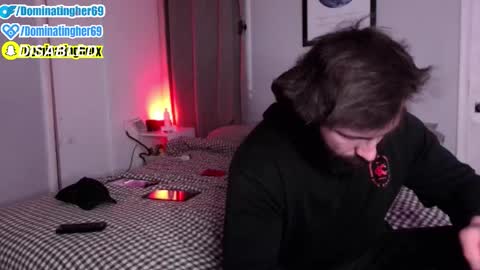 Snapshot of dominatingher69 chatting on March 14, 1:01 am dominatingher69 online show from March 14, 1:01 am