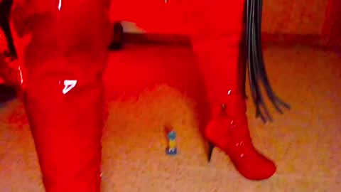 Snapshot of dominatrixblue chatting on January 15, 9:41 pm Dom Blue online show from January 15, 9:41 pm