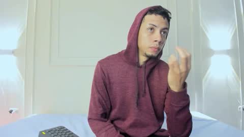 Snapshot of dominic__brown chatting on February 22, 5:08 am Dominic online show from February 22, 5:08 am