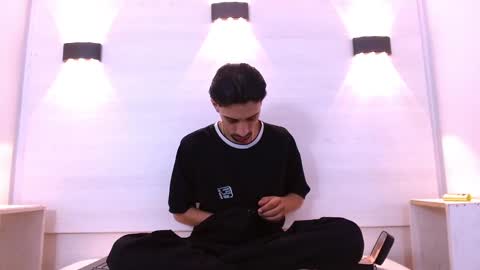 Dominic online show from November 20, 11:32 am