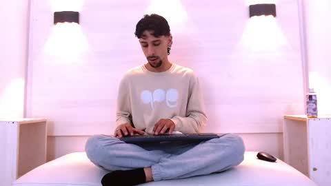 Dominic online show from November 21, 11:31 am