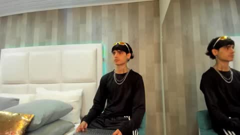 Snapshot of dominic_foox chatting on February 9, 2:10 pm Dominic foox online show from February 9, 2:10 pm