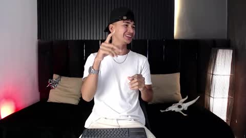 Dominic online show from October 15, 11:49 pm