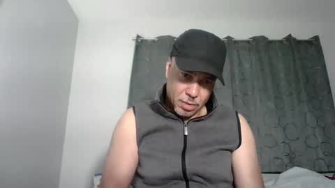 Snapshot of dominicanorico chatting on October 26, 4:07 am luis online show from October 26, 4:07 am