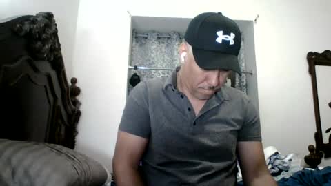 Snapshot of dominicanorico chatting on June 22, 7:49 am luis online show from June 22, 7:49 am