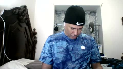 Snapshot of dominicanorico chatting on June 23, 10:19 pm luis online show from June 23, 10:19 pm