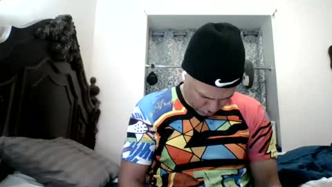 Snapshot of dominicanorico chatting on June 24, 10:53 pm luis online show from June 24, 10:53 pm