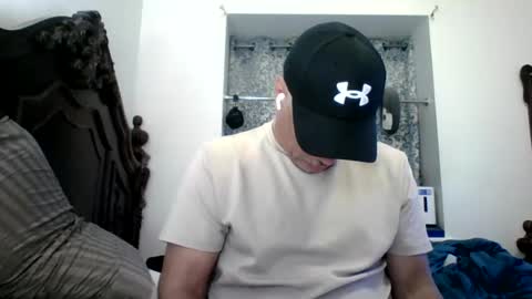 Snapshot of dominicanorico chatting on June 27, 6:35 pm luis online show from June 27, 6:35 pm
