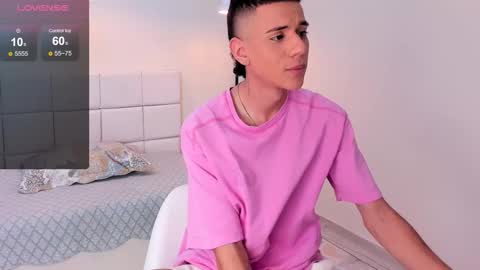 dominicjonnes online show from March 2, 7:21 pm