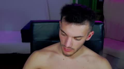 dominicvalente online show from November 17, 9:42 pm