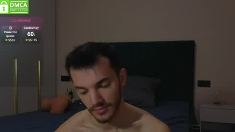 Snapshot of dominicvalente chatting on April 29, 11:33 pm dominicvalente online show from April 29, 11:33 pm