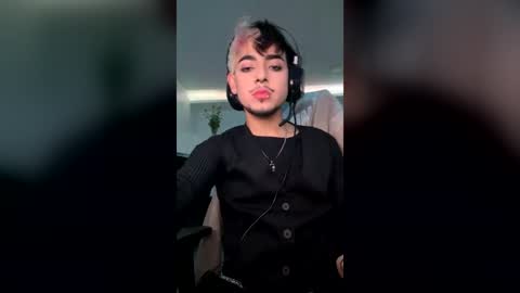 Snapshot of dominikeclipsex chatting on July 3, 9:21 pm Dominik Eclipse online show from July 3, 9:21 pm