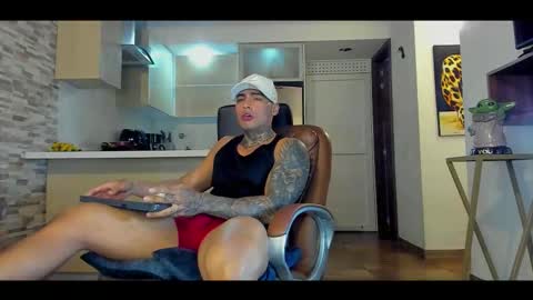 Only fans Ronnie col---InstaRonniecolleman  online show from November 15, 3:04 am