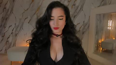 Snapshot of dominiquevega_ chatting on July 11, 8:44 pm Dominique online show from July 11, 8:44 pm