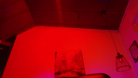 Snapshot of domink_gilr chatting on March 29, 10:04 am D O M I N K online show from March 29, 10:04 am