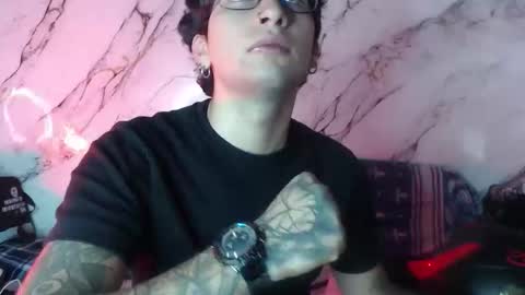 Snapshot of dominus_kane chatting on March 29, 5:51 am dominus_kane online show from March 29, 5:51 am