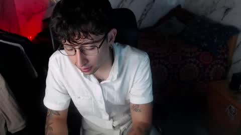 Snapshot of dominus_kane chatting on May 4, 5:36 am dominus_kane online show from May 4, 5:36 am
