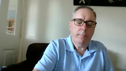 Snapshot of domjolly08 chatting on September 13, 3:23 pm David uk online show from September 13, 3:23 pm