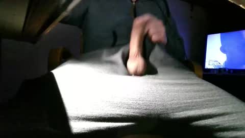 Snapshot of domse999 chatting on February 12, 5:57 am domse999 online show from February 12, 5:57 am