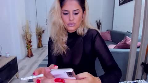 Tessa online show from September 15, 7:58 pm