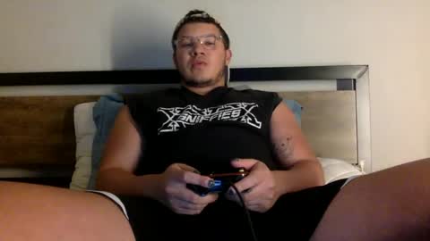 Snapshot of domuzumaki chatting on November 16, 7:14 am Jarred online show from November 16, 7:14 am