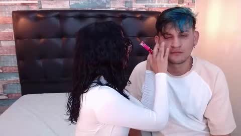 DONA Y CARL online show from January 17, 4:33 pm