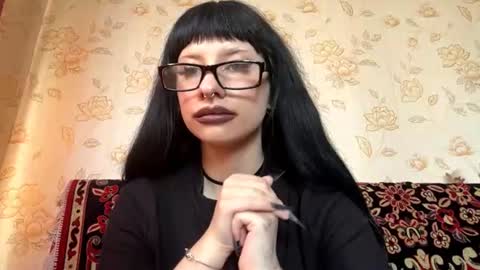 Nyx online show from August 3, 7:40 am