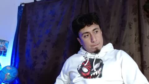 Snapshot of donkeyguy92 chatting on January 14, 4:25 am DONK CHIMBO ---    ----  SEX ADDICT online show from January 14, 4:25 am