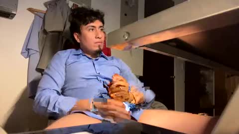 Snapshot of donkeyguy92 chatting on January 23, 5:45 am DONK CHIMBO ---    ----  SEX ADDICT online show from January 23, 5:45 am