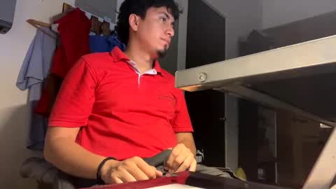 Snapshot of donkeyguy92 chatting on January 24, 6:03 am DONK CHIMBO ---    ----  SEX ADDICT online show from January 24, 6:03 am