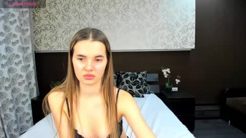 Snapshot of donnaaa_evans chatting on December 2, 3:04 am Donna On GMT2 Mon-Fri 3-9 AM online show from December 2, 3:04 am