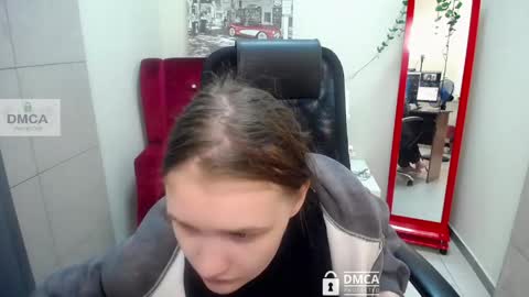 Sia online show from June 5, 7:58 am