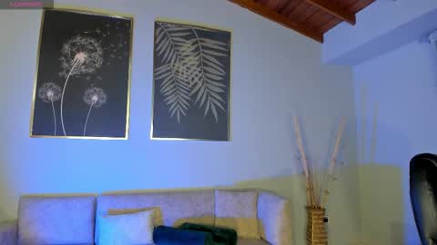  Donna Stonne  online show from September 21, 3:19 am