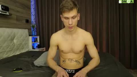 Nikon online show from November 19, 7:03 pm