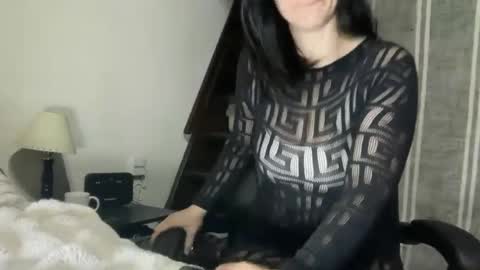 Snapshot of dontcallmeangel_ chatting on June 23, 7:45 pm Iara online show from June 23, 7:45 pm