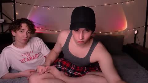 EliotKenny online show from December 19, 9:33 pm