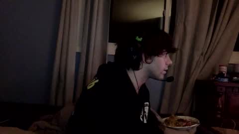 donutking42069 online show from January 10, 12:23 am