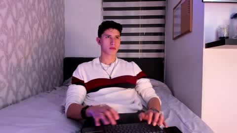 dorian_mystery online show from March 5, 4:45 am