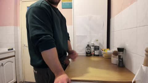 Snapshot of doriancretu95 chatting on December 7, 11:23 pm menu below online show from December 7, 11:23 pm