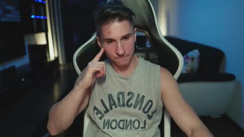 Dorian Reyes online show from November 8, 12:22 am