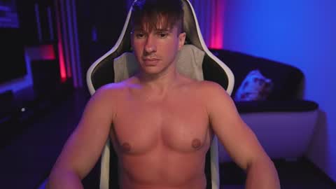 Dorian Reyes online show from June 30, 10:11 pm