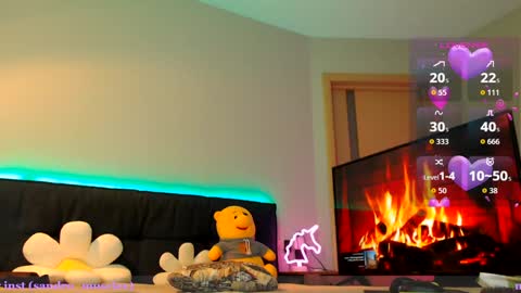 Snapshot of dorikxxxxxx chatting on February 27, 12:38 pm ALEX - follow online show from February 27, 12:38 pm