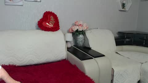 DorisBest online show from April 16, 2:56 am