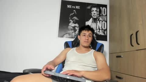 dorman_boy online show from April 15, 2:29 am